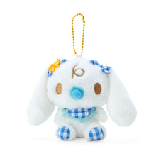 Lade das Bild in den Galerie-Viewer, Japan Sanrio Plush Doll Keychain (Gingham)
