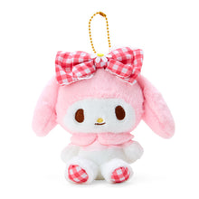 Lade das Bild in den Galerie-Viewer, Japan Sanrio Plush Doll Keychain (Gingham)
